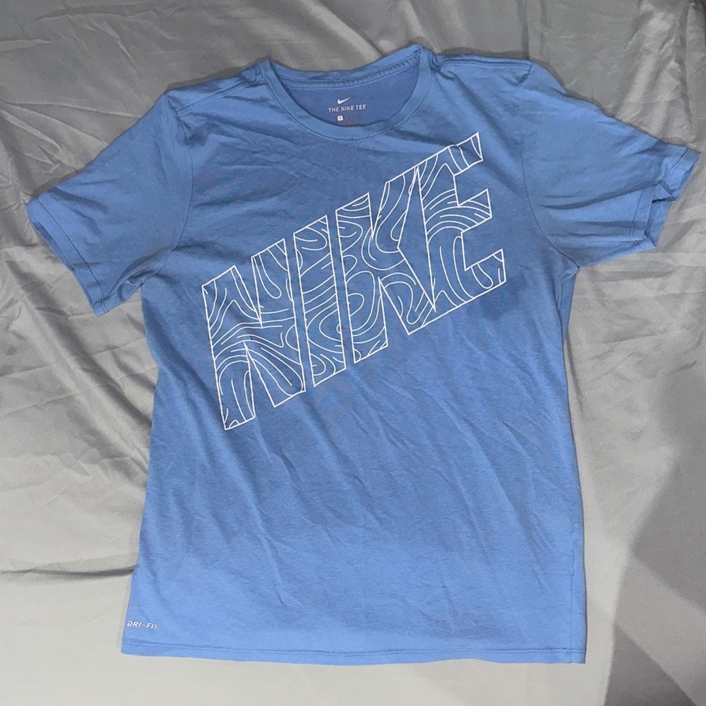 Nike Men's DRI-FIT Tee in Light Blue with Nike Design